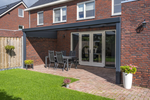 Deponti Giallo Aluminium Veranda - Image 9