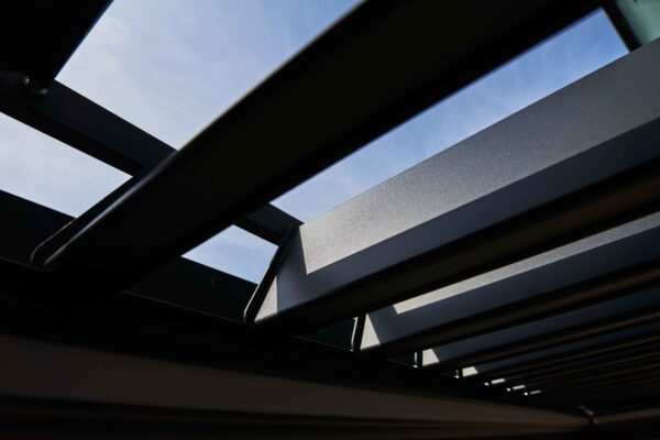 Deponti Pinela Louvered Roof Aluminium Veranda - Image 5